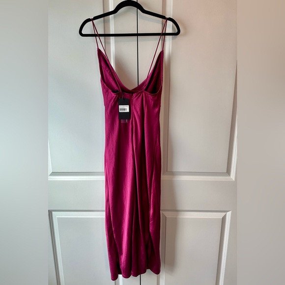 Princess Polly Lioness Walk The Line Maxi Dress Magenta NWT (Size 4) - Picture 4 of 11
